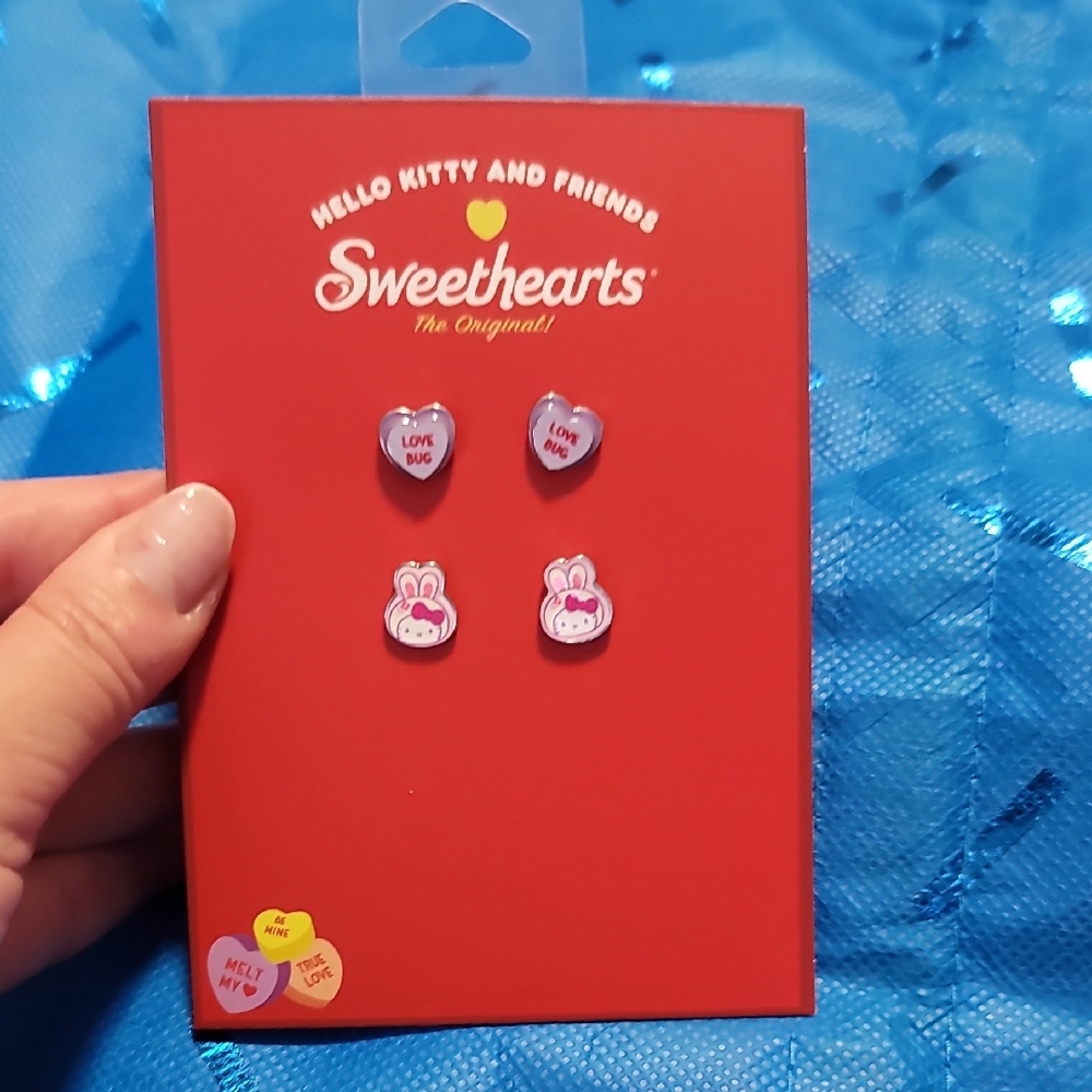 Hello Kitty Earrings Set